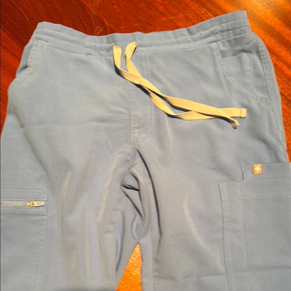 Figs bundle - Picture 6 of 12